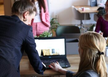 cowomen-Bt0JW2vNsH0-unsplash